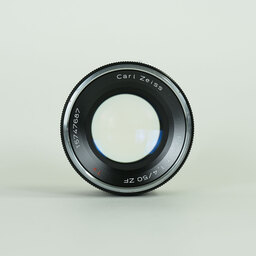 Carl Zeiss Planar T* 50mm F1.4 ZF [ニコンF用]