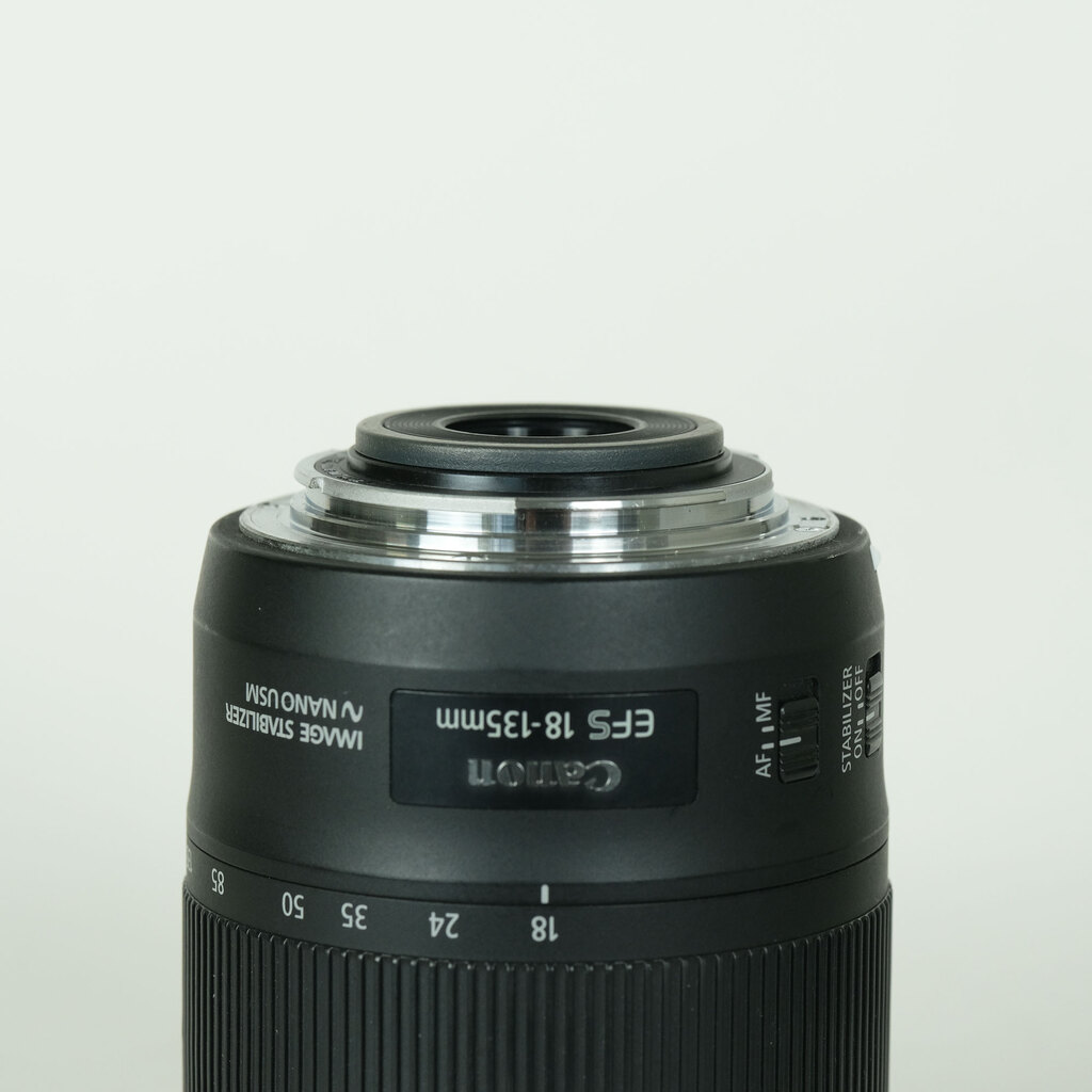 Canon EF-S18-135mm F3.5-5.6 IS USM