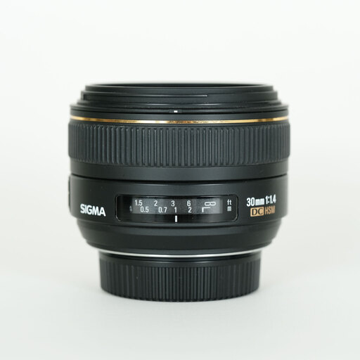 SIGMA 30mm F1.4EX DC HSM (ニコンF用)