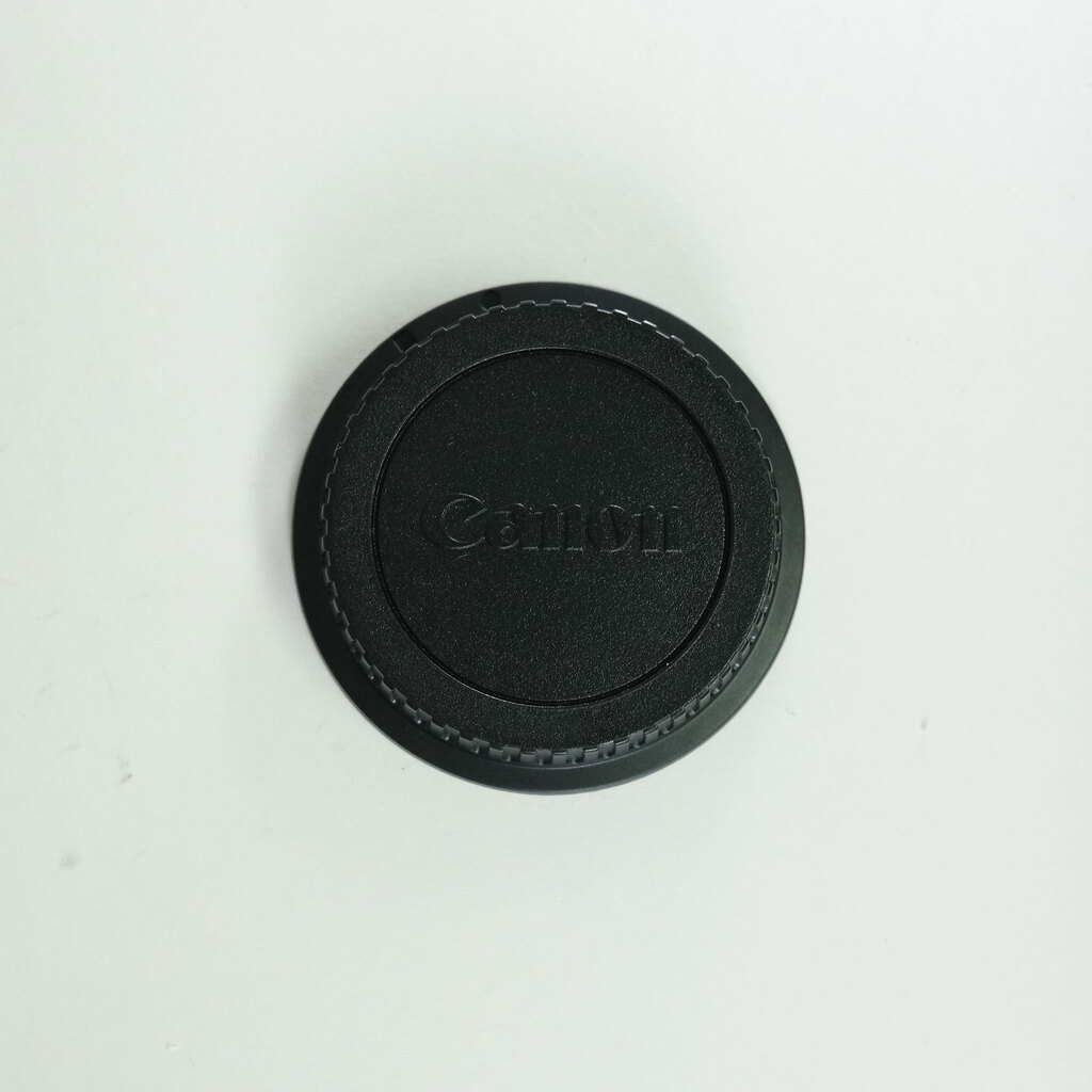 Canon EF-S18-200mm F3.5-5.6 IS