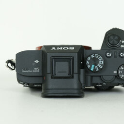 SONY α7 III(ILCE-7M3) SONY α7 III(ILCE-7M3)