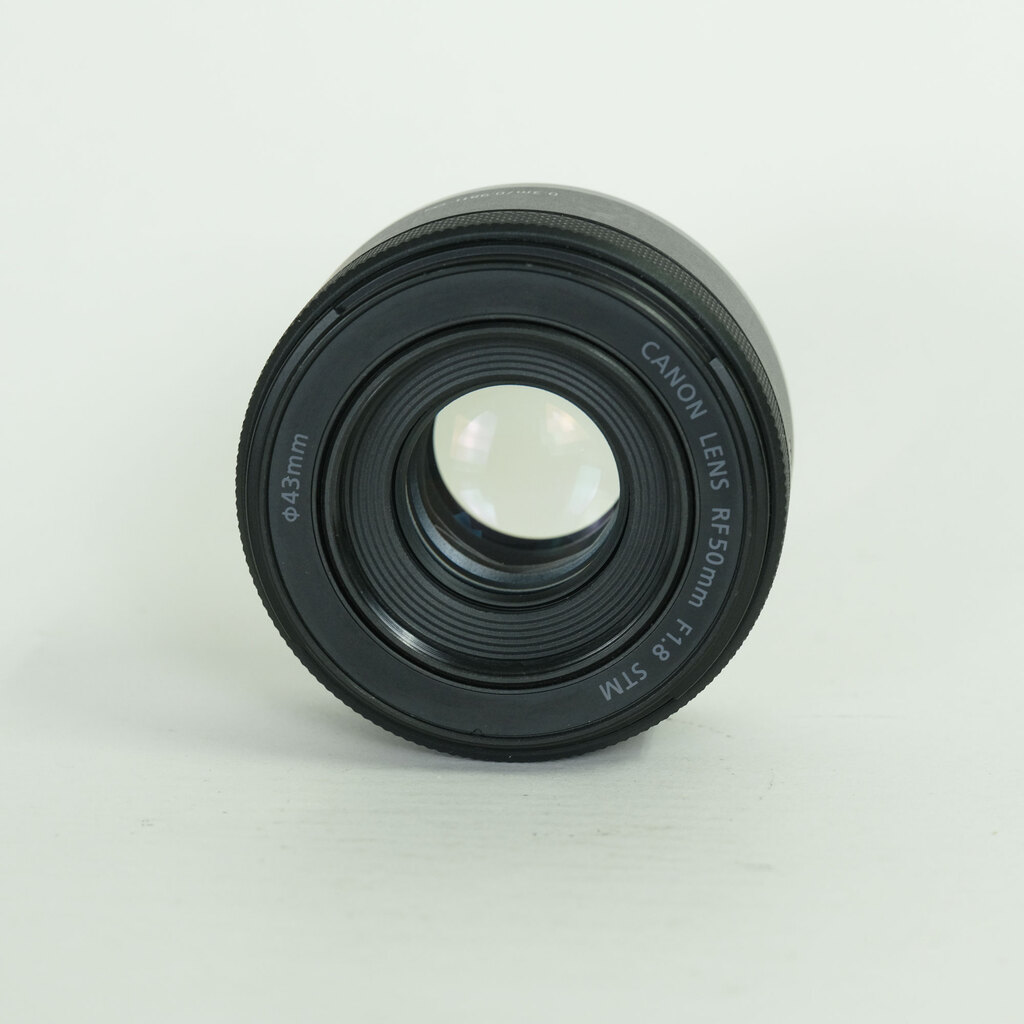 Canon RF50mm F1.8 STM Canon RF50mm F1.8 STM