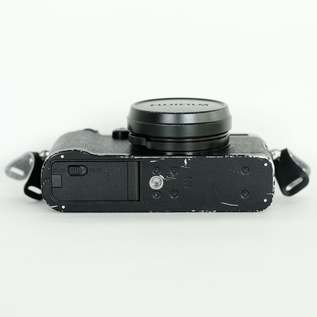 FUJIFILM X100F ブラック
