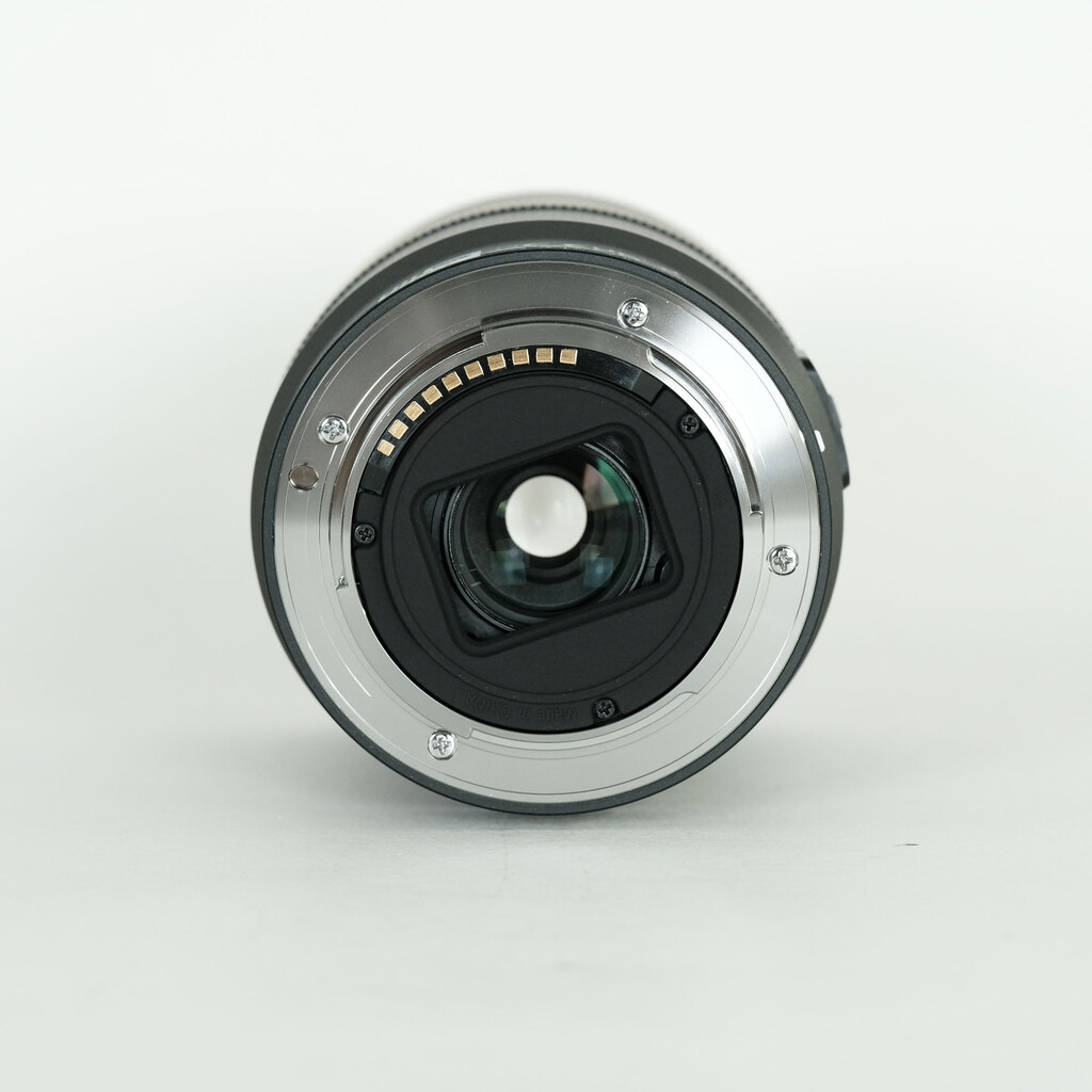 SONY E 18-135mm F3.5-5.6 OSS SEL18135