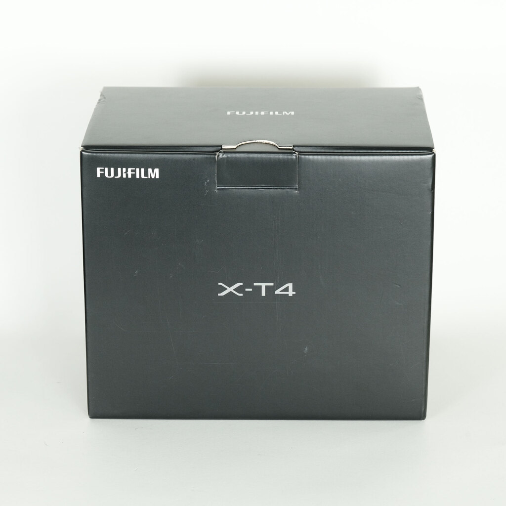 FUJIFILM X-T4