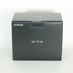 FUJIFILM X-T4