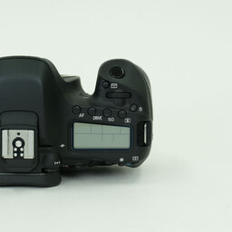 Canon EOS 80D Canon EOS 80D