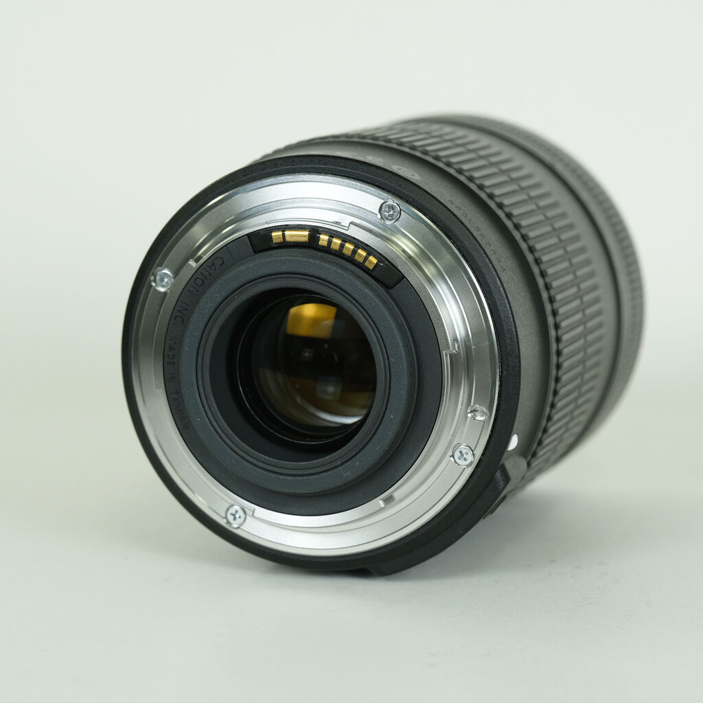 Canon EF-S18-135mm F3.5-5.6 IS Canon EF-S18-135mm F3.5-5.6 IS