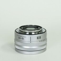 Panasonic LUMIX S 18-40mm F4.5-6.3 Panasonic LUMIX S 18-40mm F4.5-6.3