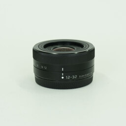 Panasonic LUMIX G VARIO 12-32mm / F3.5-5.6 ASPH. / MEGA O.I.S. Panasonic LUMIX G VARIO 12-32mm / F3.5-5.6 ASPH. / MEGA O.I.S.