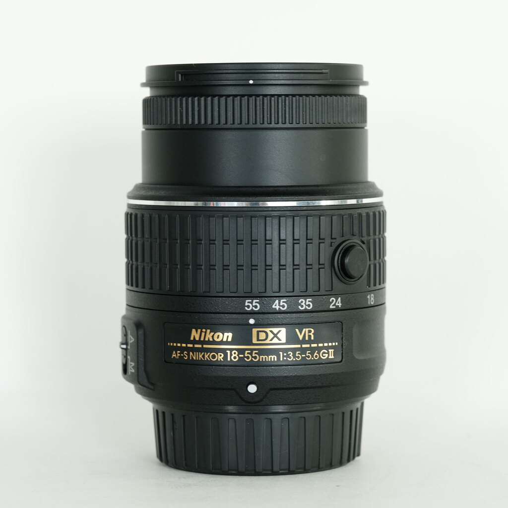 Nikon AF-S DX NIKKOR 18-55mm f3.5-5.6G VR II