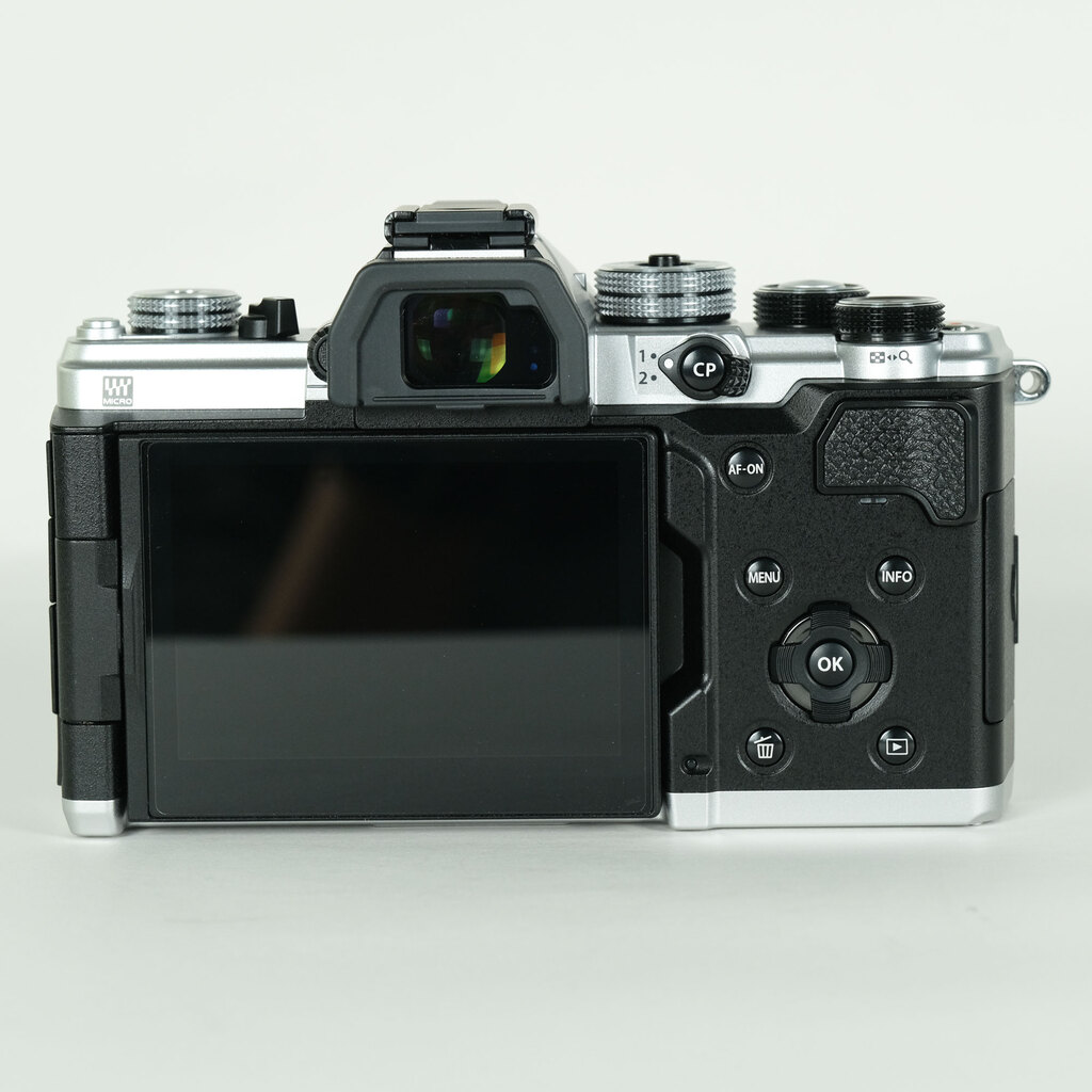 OM SYSTEM OM-3