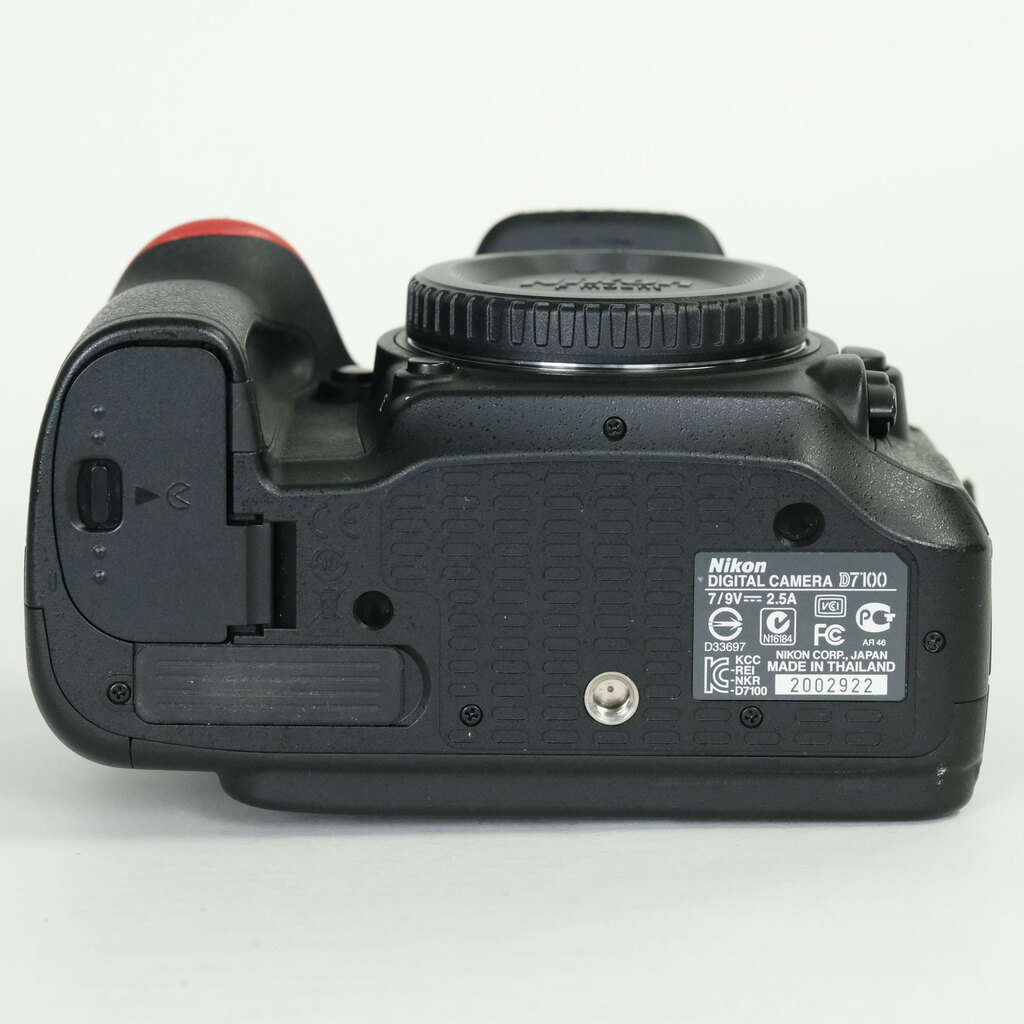 Nikon D7100