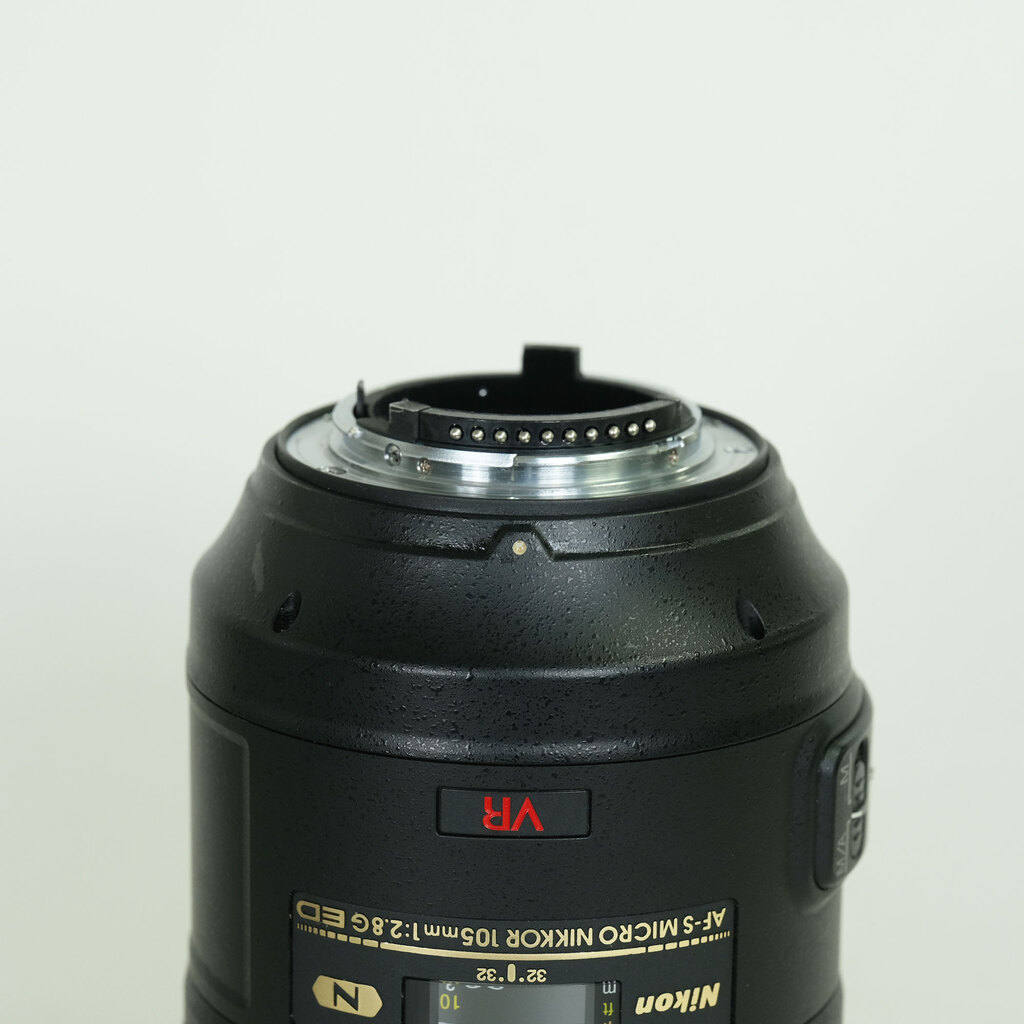 Nikon AF-S VR Micro-Nikkor 105mm f/2.8G IF-ED