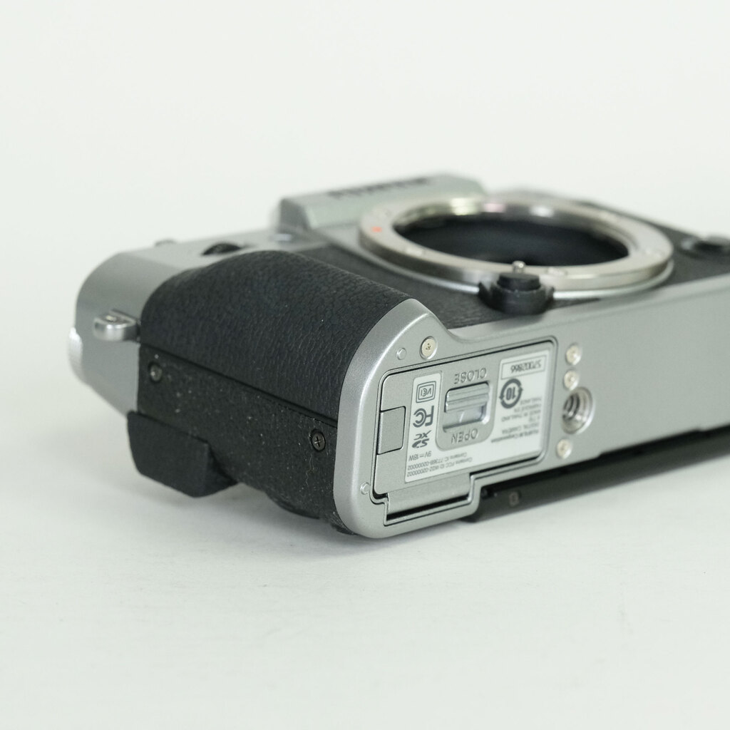 FUJIFILM X-T10 ボディ シルバー