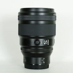 Nikon NIKKOR Z 135mm f/1.8 S Plena