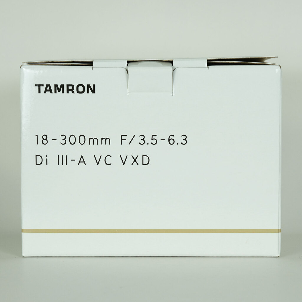TAMRON 18-300mm F/3.5-6.3 Di III-A VC VXD (Model B061) [ソニーE用]