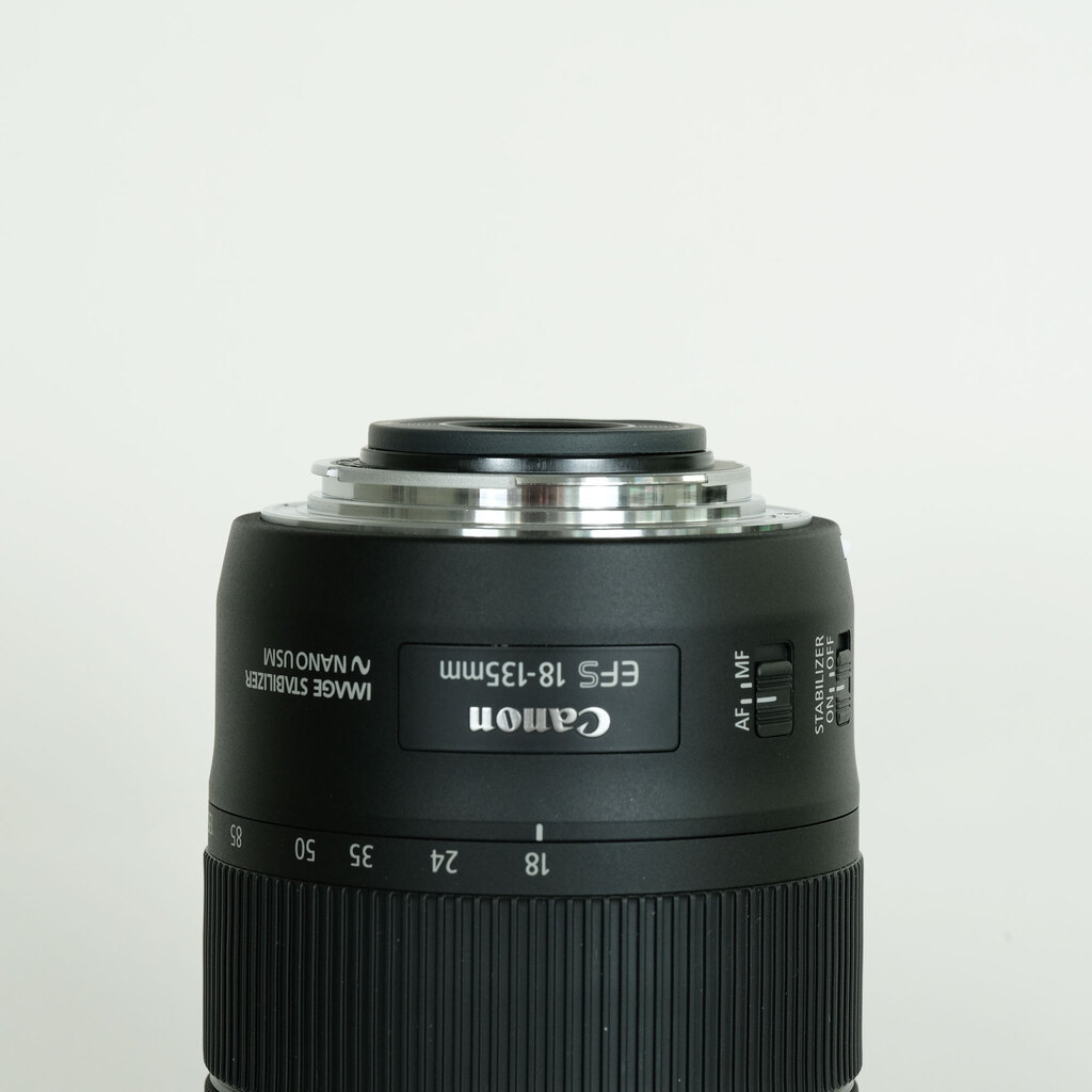Canon EF-S18-135mm F3.5-5.6 IS USMの出品 | ONE SCENE（ワンシーン）