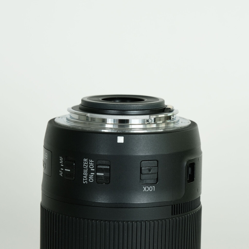 Canon EF-S18-135mm F3.5-5.6 IS USM