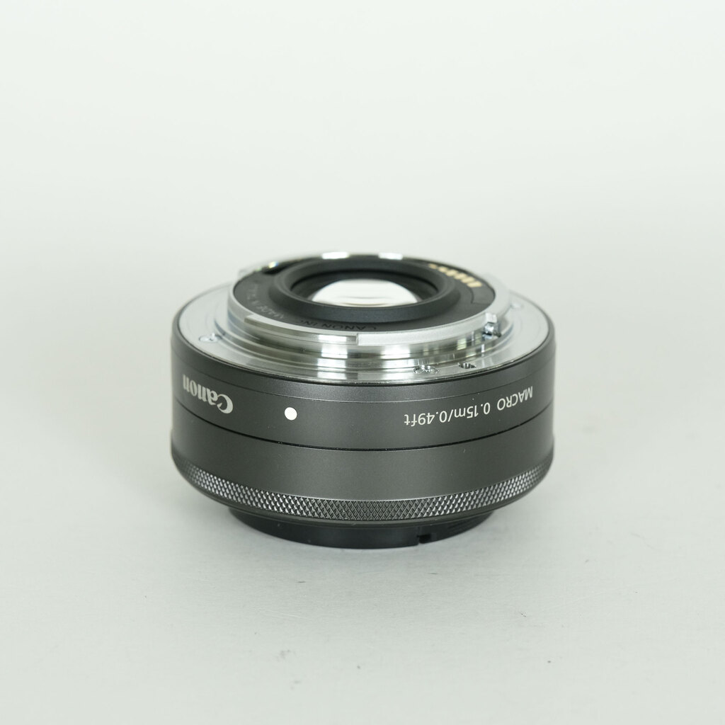 Canon EF-M22mm F2 STM Canon EF-M22mm F2 STM