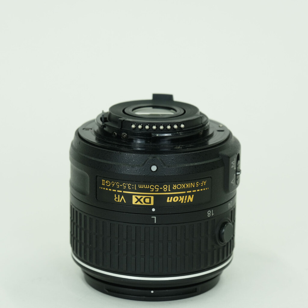 Nikon AF-S DX NIKKOR 18-55mm f3.5-5.6G VR II