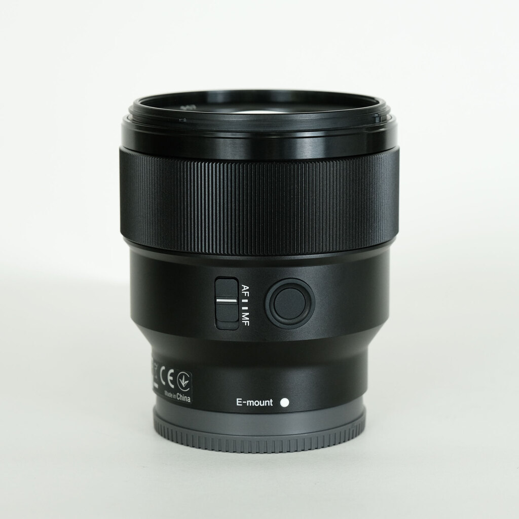 SONY FE 85mm F1.8 SEL85F18 SONY FE 85mm F1.8 SEL85F18