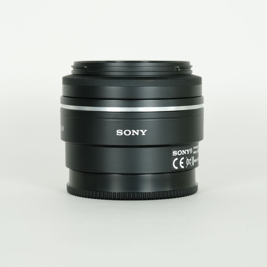 SONY DT 35mm F1.8 SAM SAL35F18
