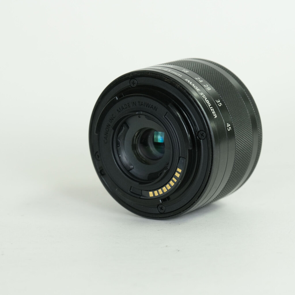 Canon EF-M15-45mm F3.5-6.3 IS STM