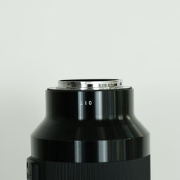 SIGMA Art 135mm F1.8 DG HSM (ソニーE用) SIGMA Art 135mm F1.8 DG HSM (ソニーE用)