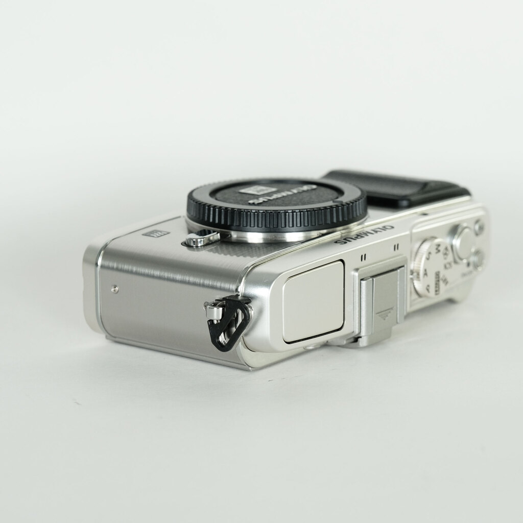 OLYMPUS PEN E-P3 ボディ シルバー