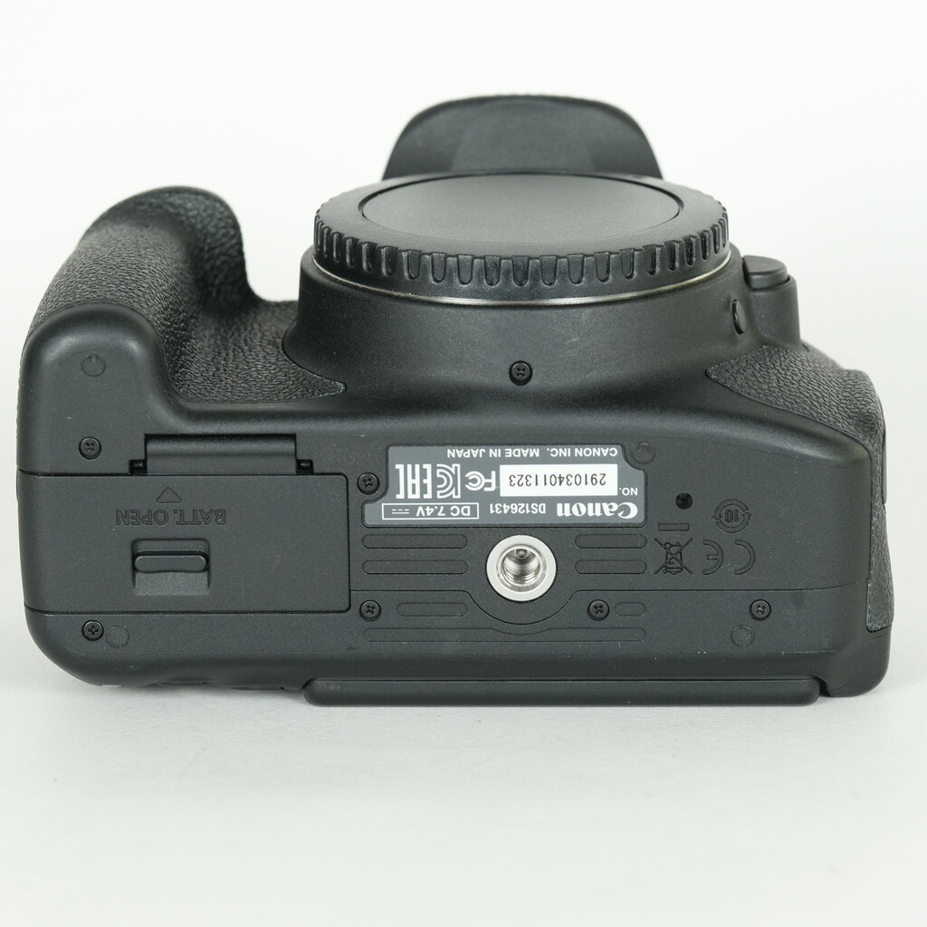 Canon EOS Kiss X7i Canon EOS Kiss X7i