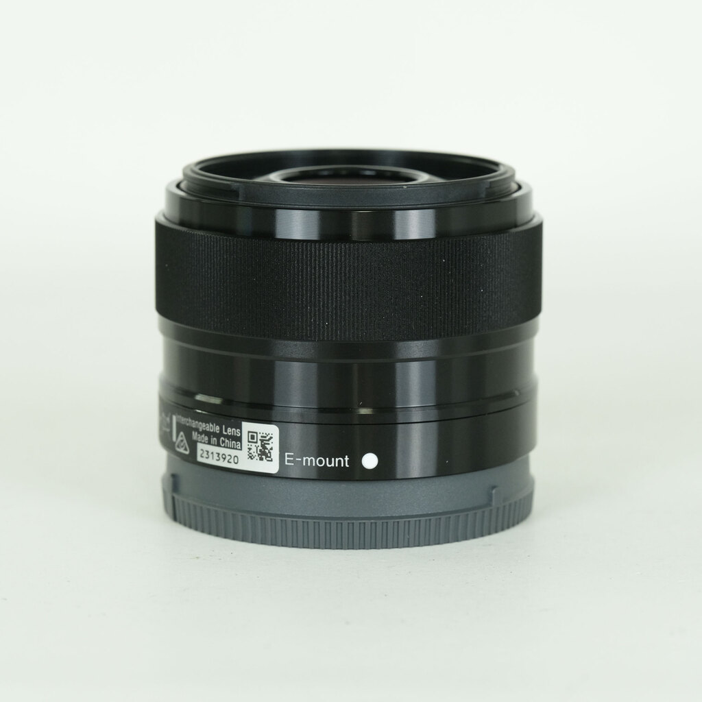 SONY E 35mm F1.8 OSS SEL35F18