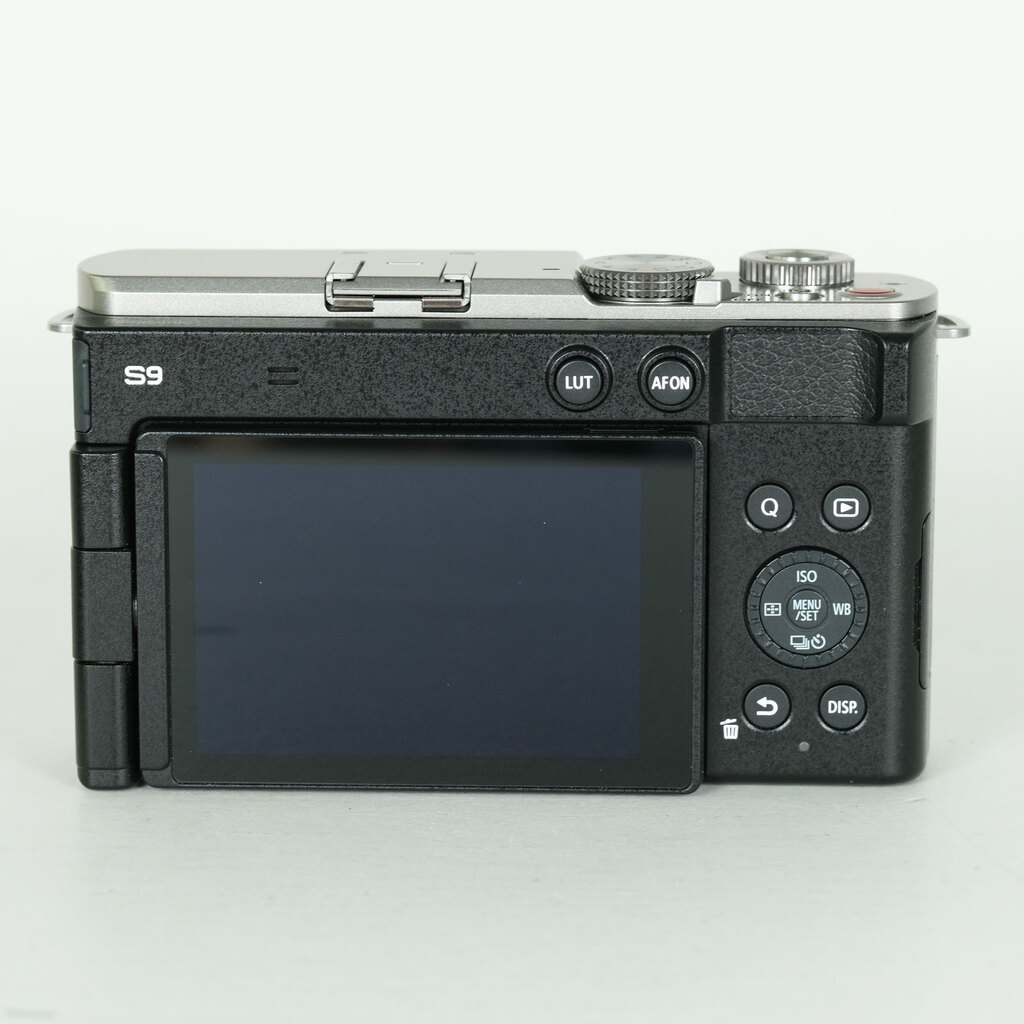 Panasonic LUMIX DC-S9 [�_�[�N�V���o�[]
