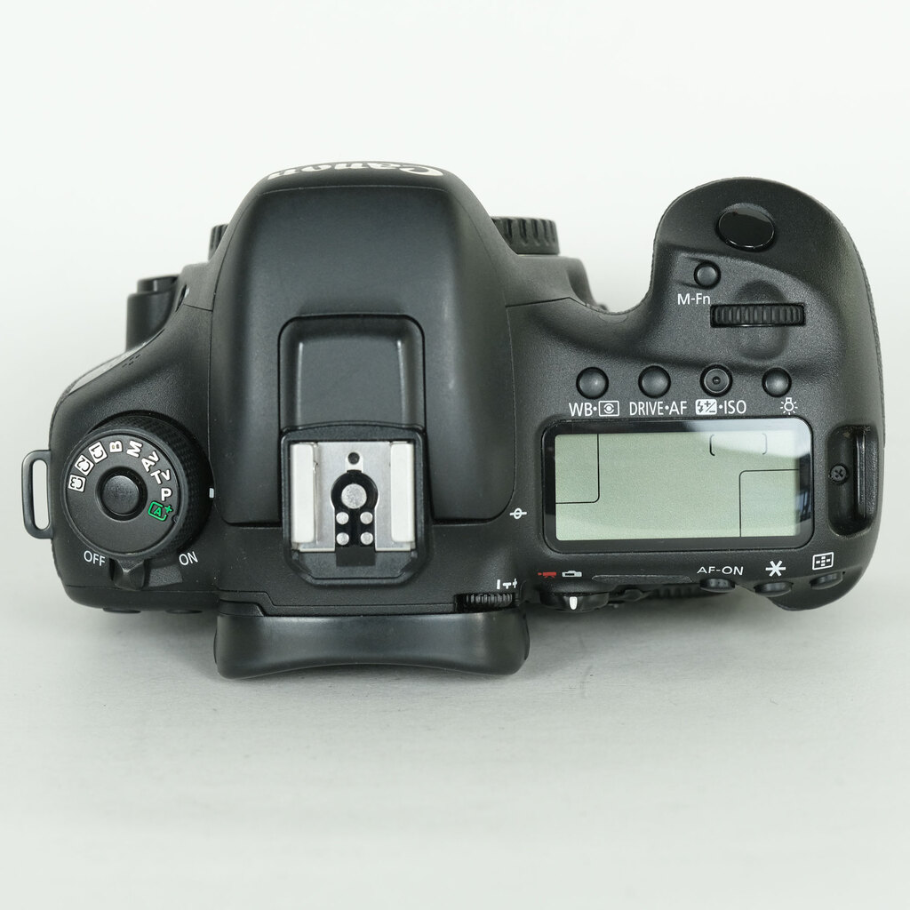 Canon EOS 7D Mark II Canon EOS 7D Mark II