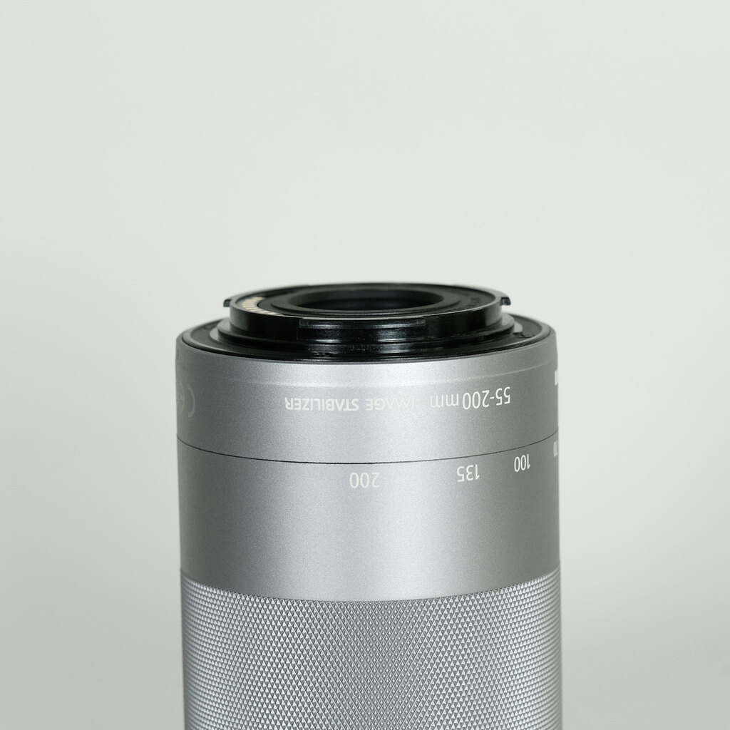 Canon EF-M55-200mm F4.5-6.3 IS STM シルバー