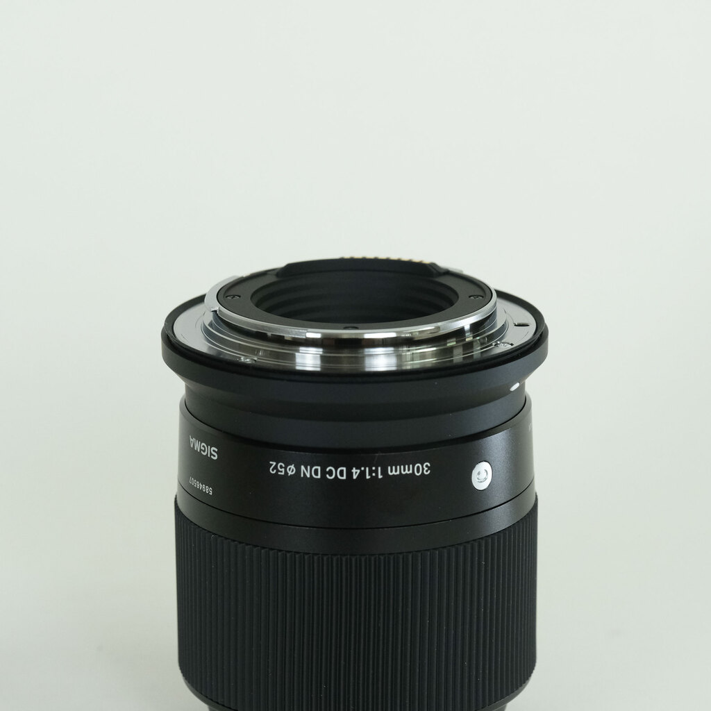 SIGMA 30mm F1.4 DC DN｜Contemporary [キヤノンRF用]