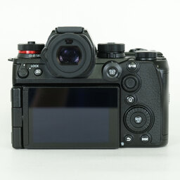 Panasonic LUMIX DC-S1M2ES ボディ