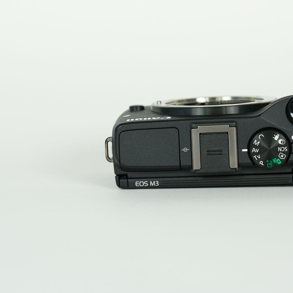 Canon EOS M3 ボディ ブラックの出品 | ONE SCENE（ワンシーン）