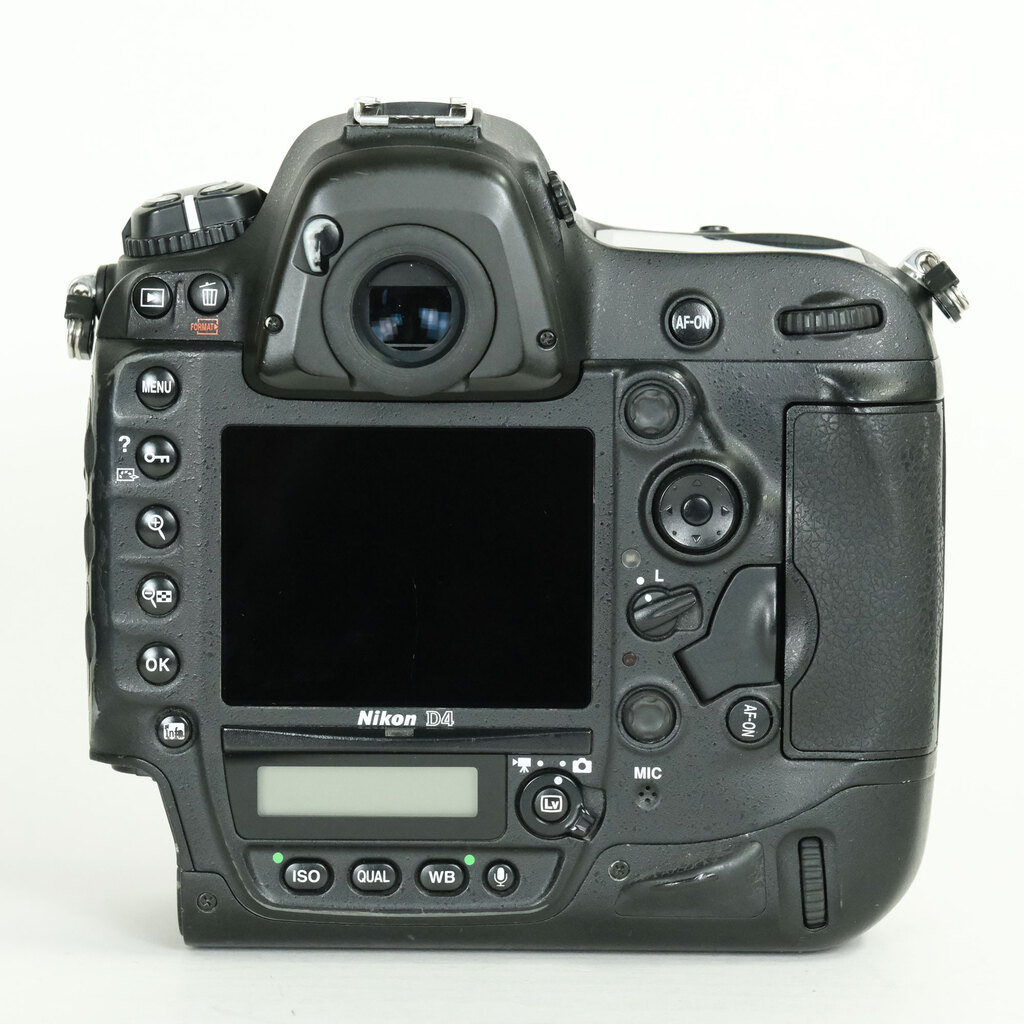 Nikon D4