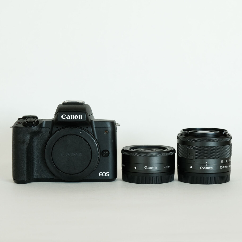 Canon EOS Kiss M