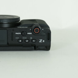 Nikon ZR