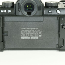 FUJIFILM X-S10