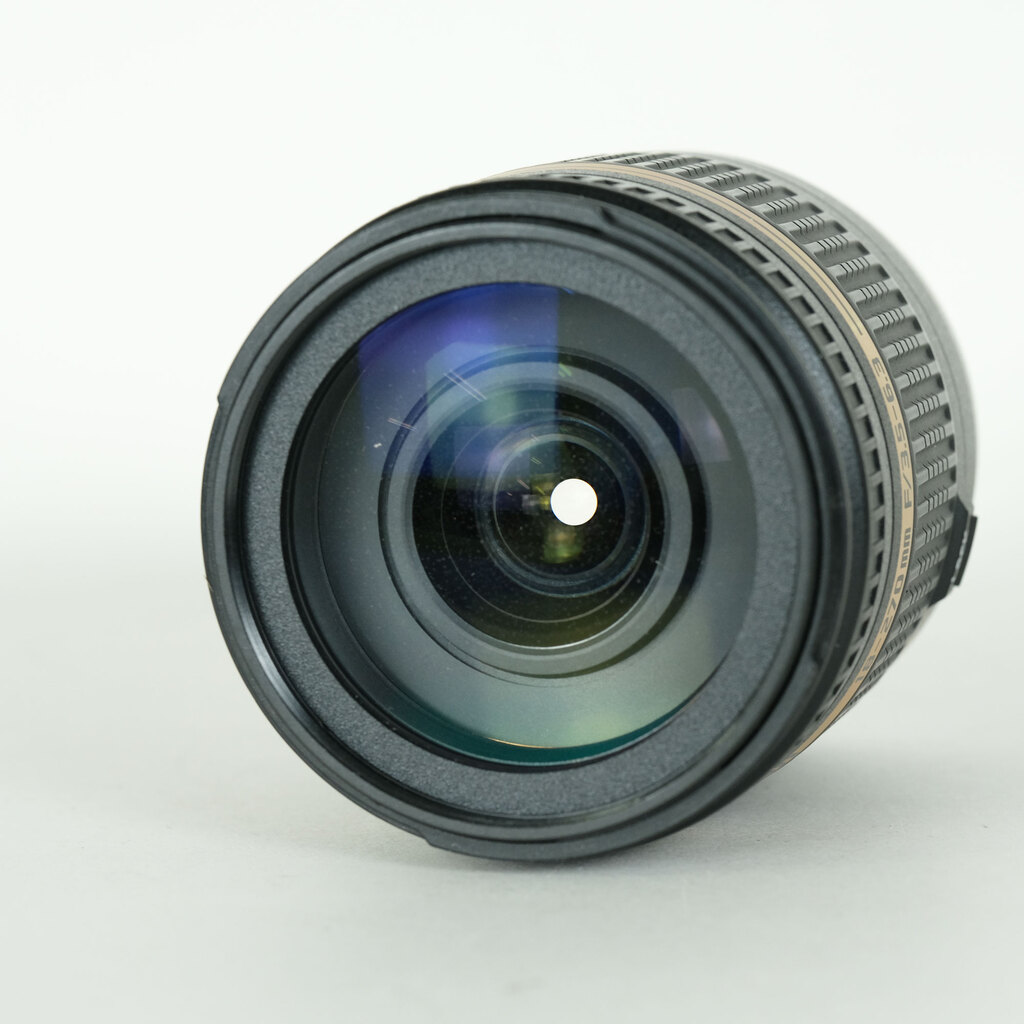 TAMRON 18-270mm F3.5-6.3 DiII VC PZD/Model B008E（キヤノンEF用）