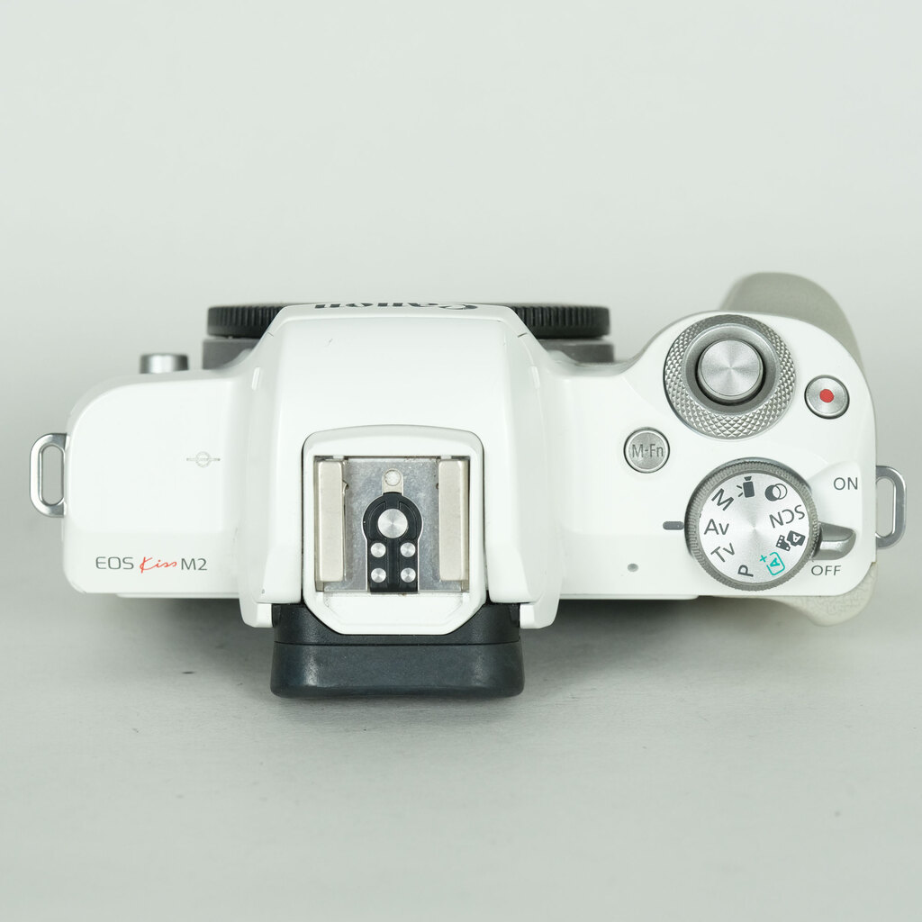 Canon EOS Kiss M2