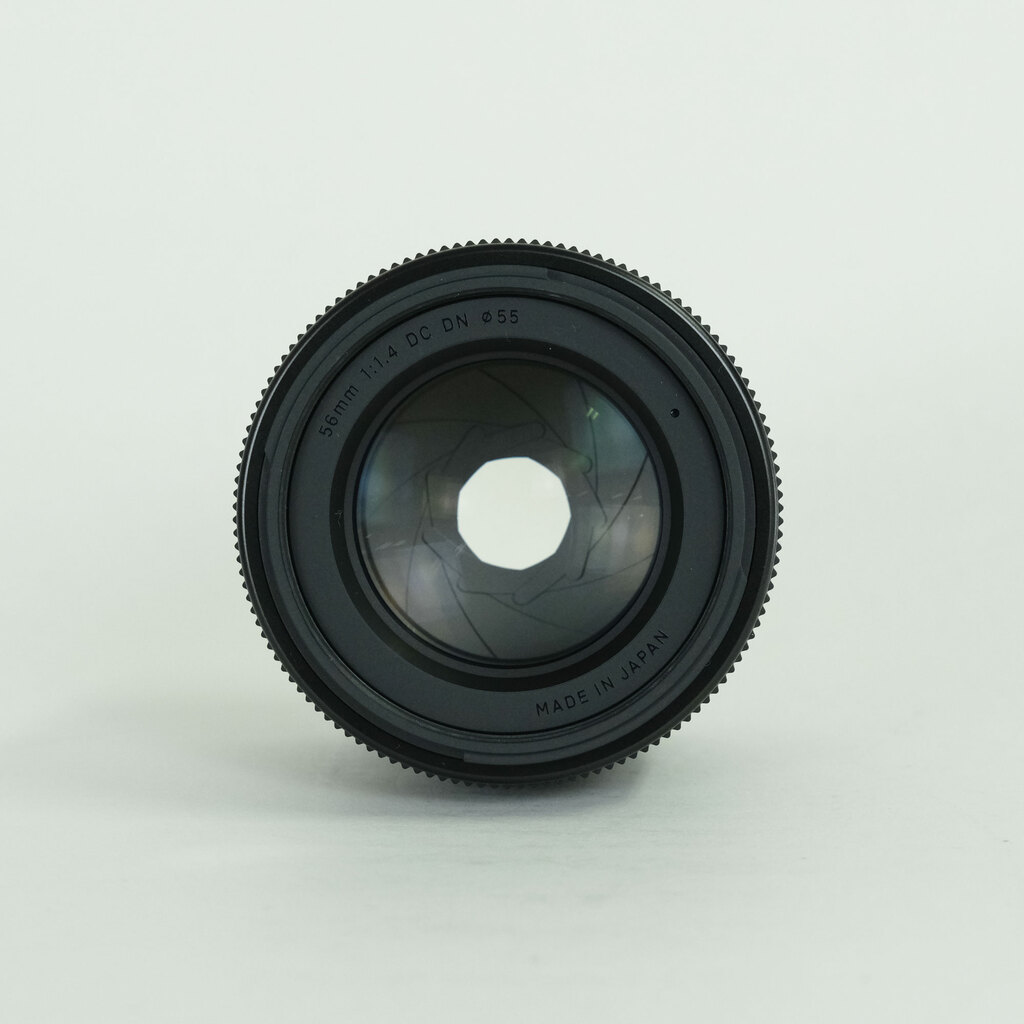 SIGMA 56mm F1.4 DC DN｜Contemporary [フジフイルムX用]