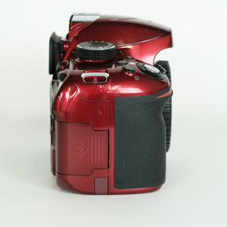 Nikon D3200ボディ レッド