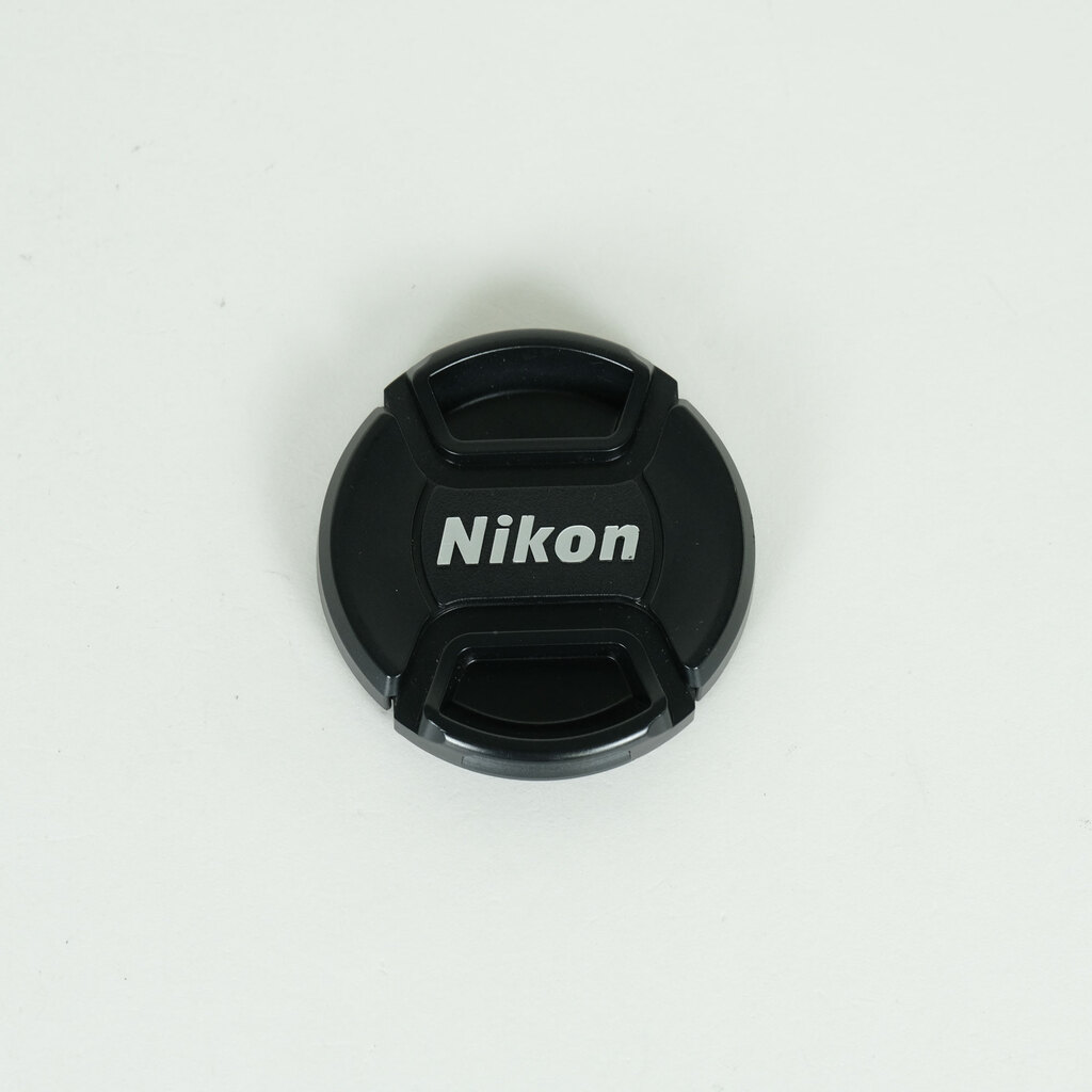Nikon AF-S DX NIKKOR 35mm f/1.8G Nikon AF-S DX NIKKOR 35mm f/1.8G