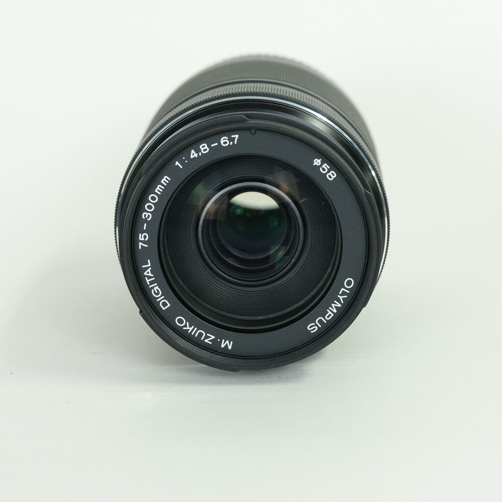 OLYMPUS M.ZUIKO DIGITAL ED 75-300mm F4.8-6.7 II