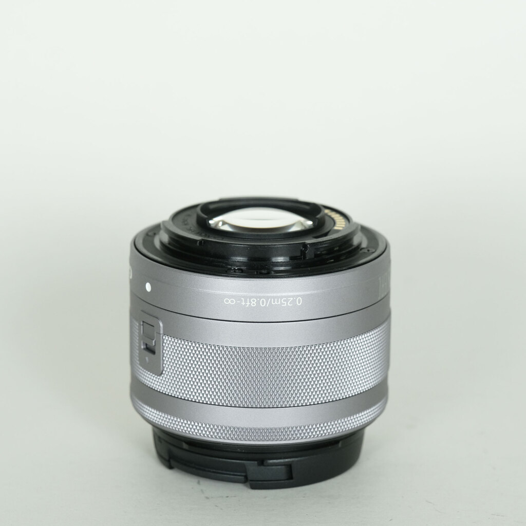 Canon EF-M15-45mm F3.5-6.3 IS STM