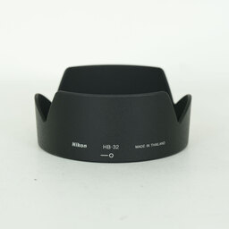 Nikon AF-S DX NIKKOR 18-140mm F3.5-5.6G ED VR Nikon AF-S DX NIKKOR 18-140mm F3.5-5.6G ED VR